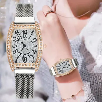 Simples Número De Mulheres Relógios De Moda Elegante Praça De Marcação Senhoras Quartzo Relógio De Pulso De Aço Inoxidável De Prata Feminino Relógio De Presentes